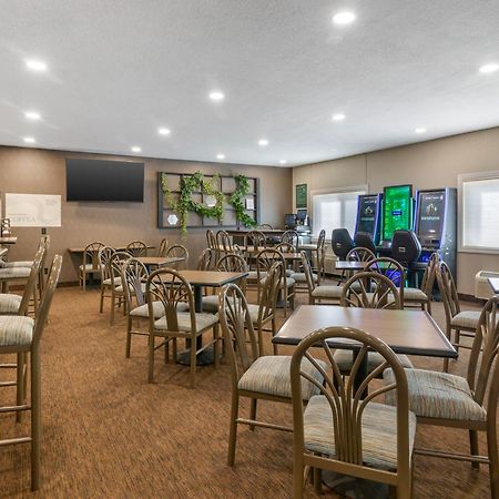 Everspring Suites Bismarck Exteriör bild