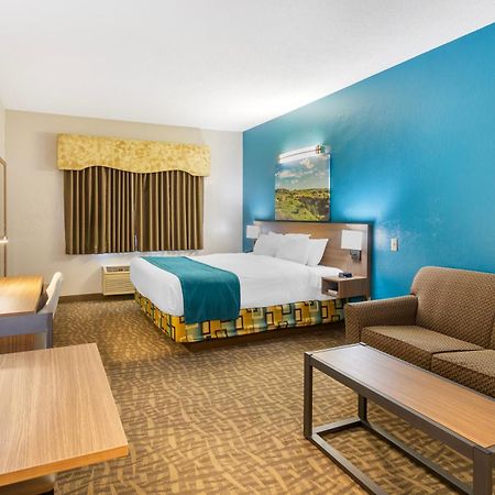 Everspring Suites Bismarck Exteriör bild