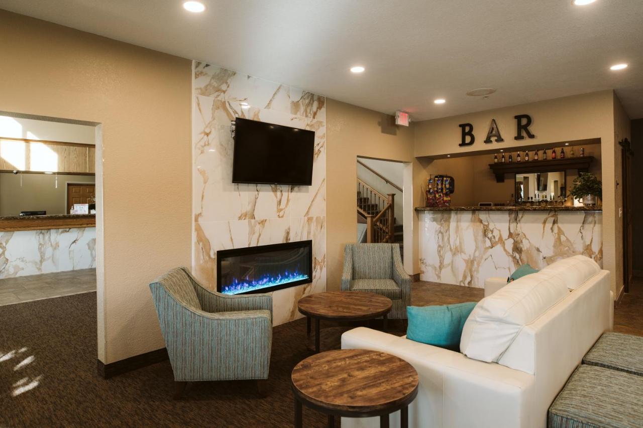 Everspring Suites Bismarck Exteriör bild