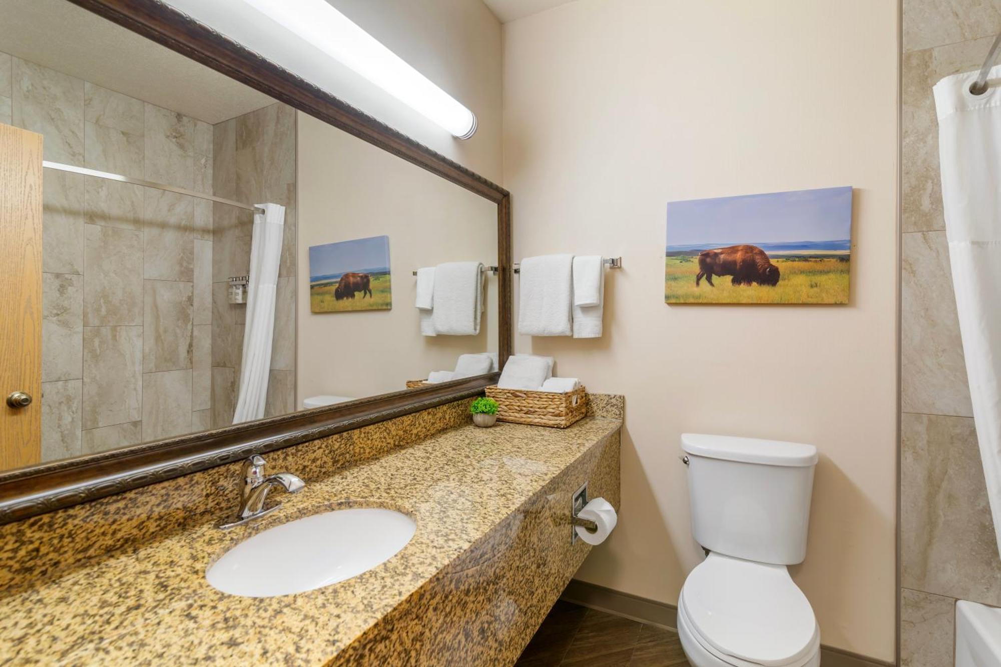Everspring Suites Bismarck Exteriör bild
