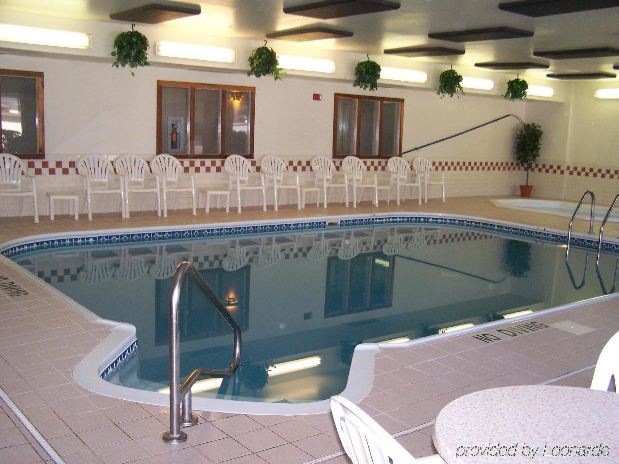 Everspring Suites Bismarck Exteriör bild